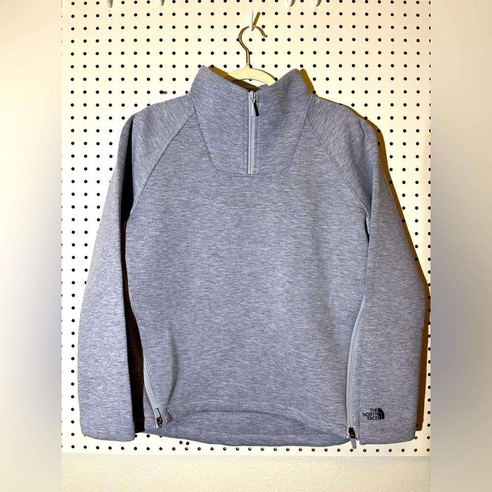 The North Face 1/4 zip sweatshirt large